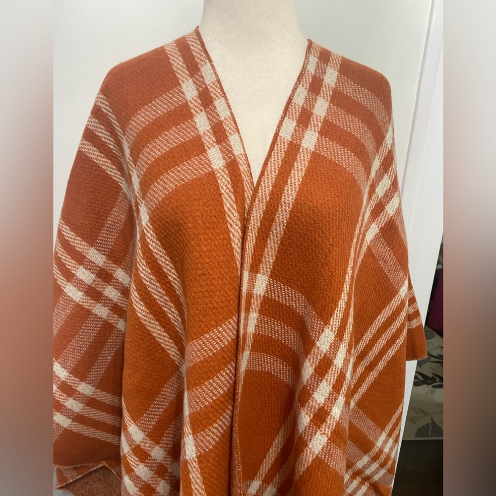 NINE WEST Rust Orange/Cream Plaid Poncho Wrap - One Size - NEW